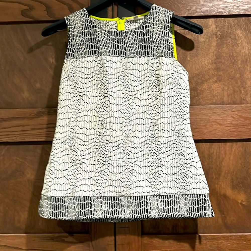 Banana republic top, great condition